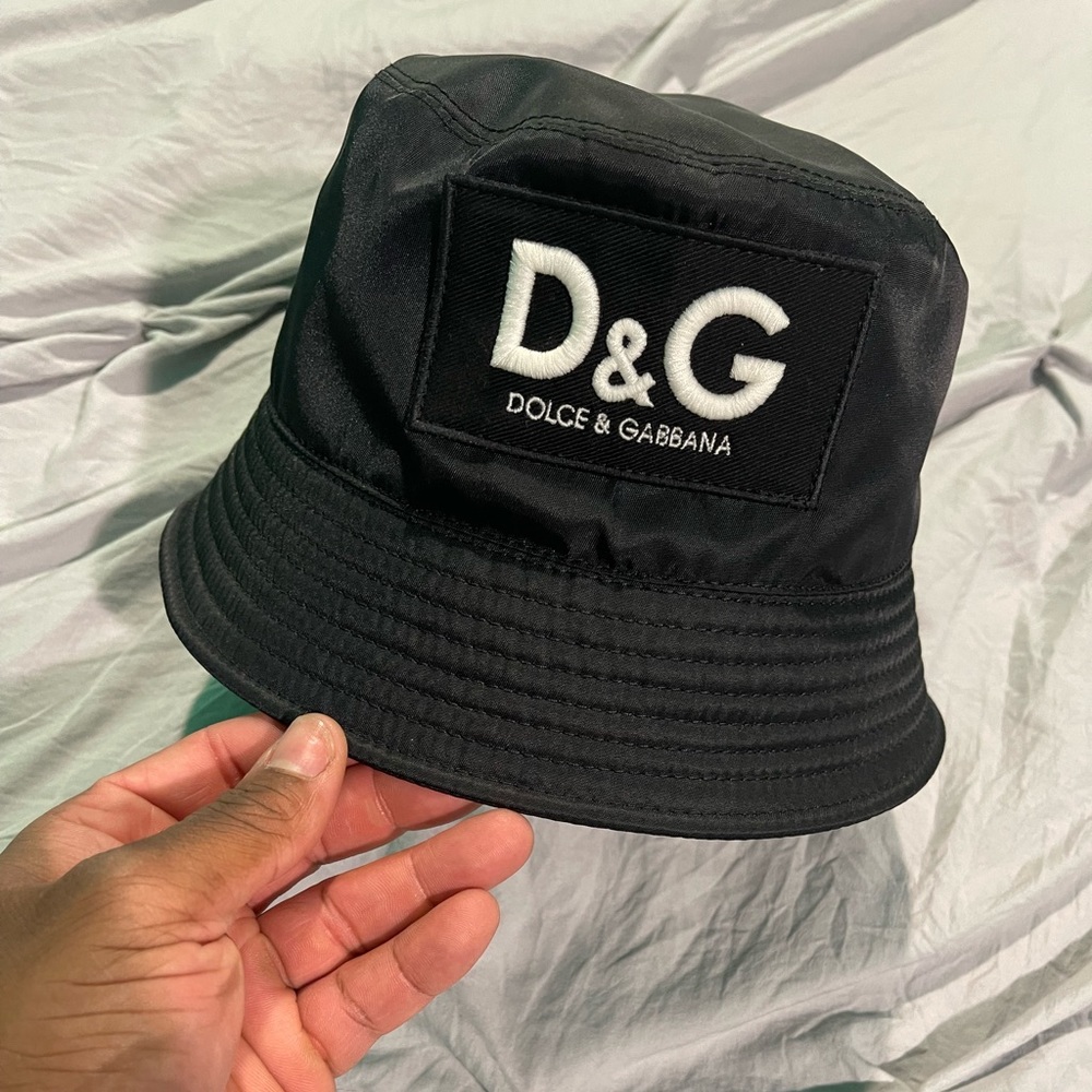 DOLCE & GABBANA NYLON BUCKET HAT